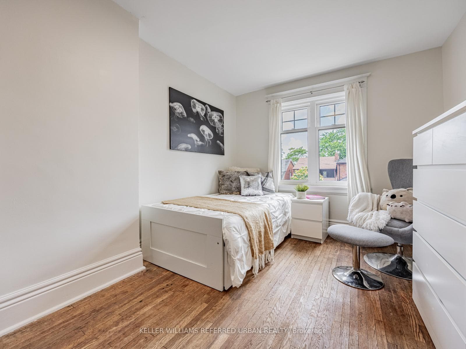 155 Pinewood Avenue photo 33