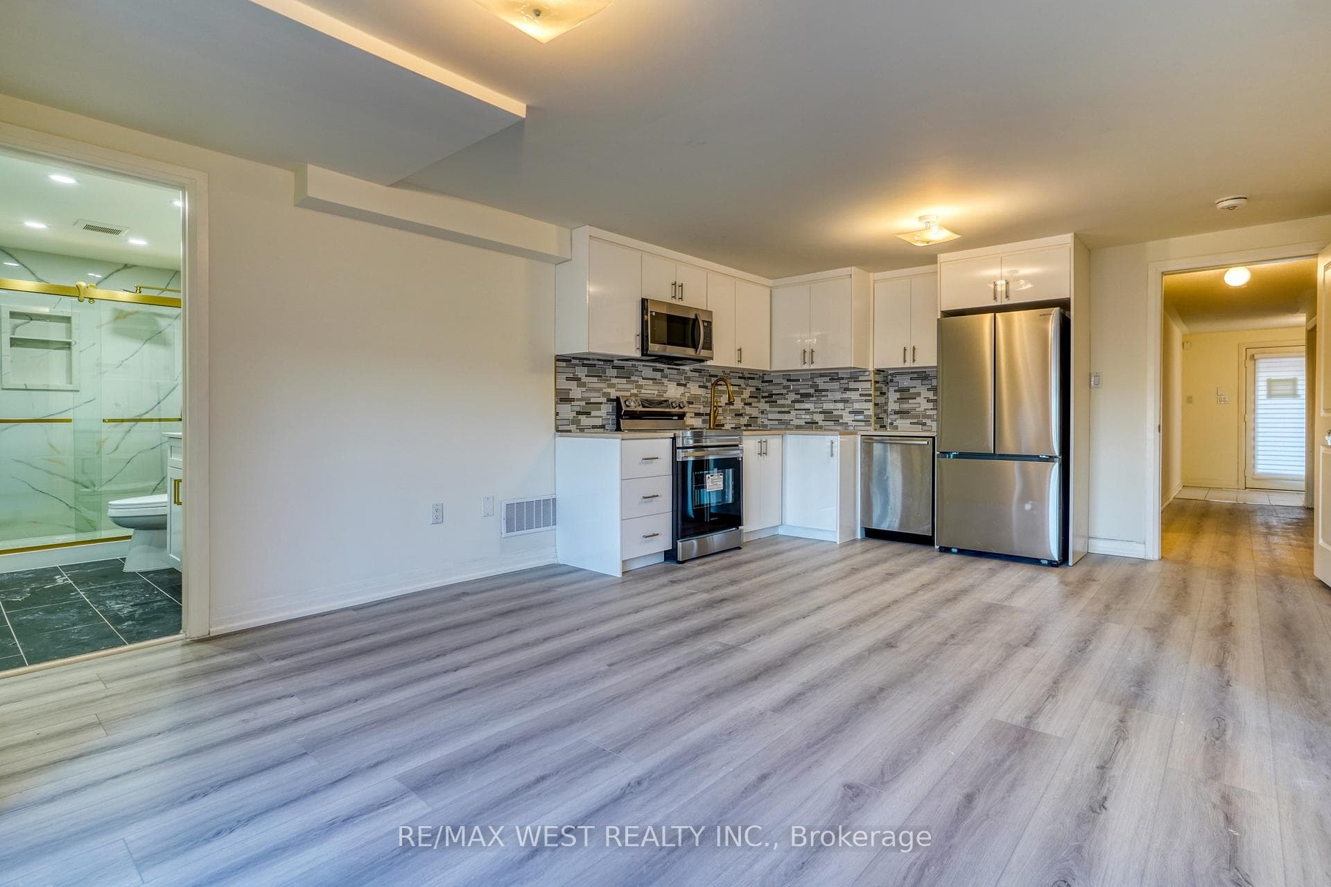 11 Yacht Drive Unit MAIN photo 11