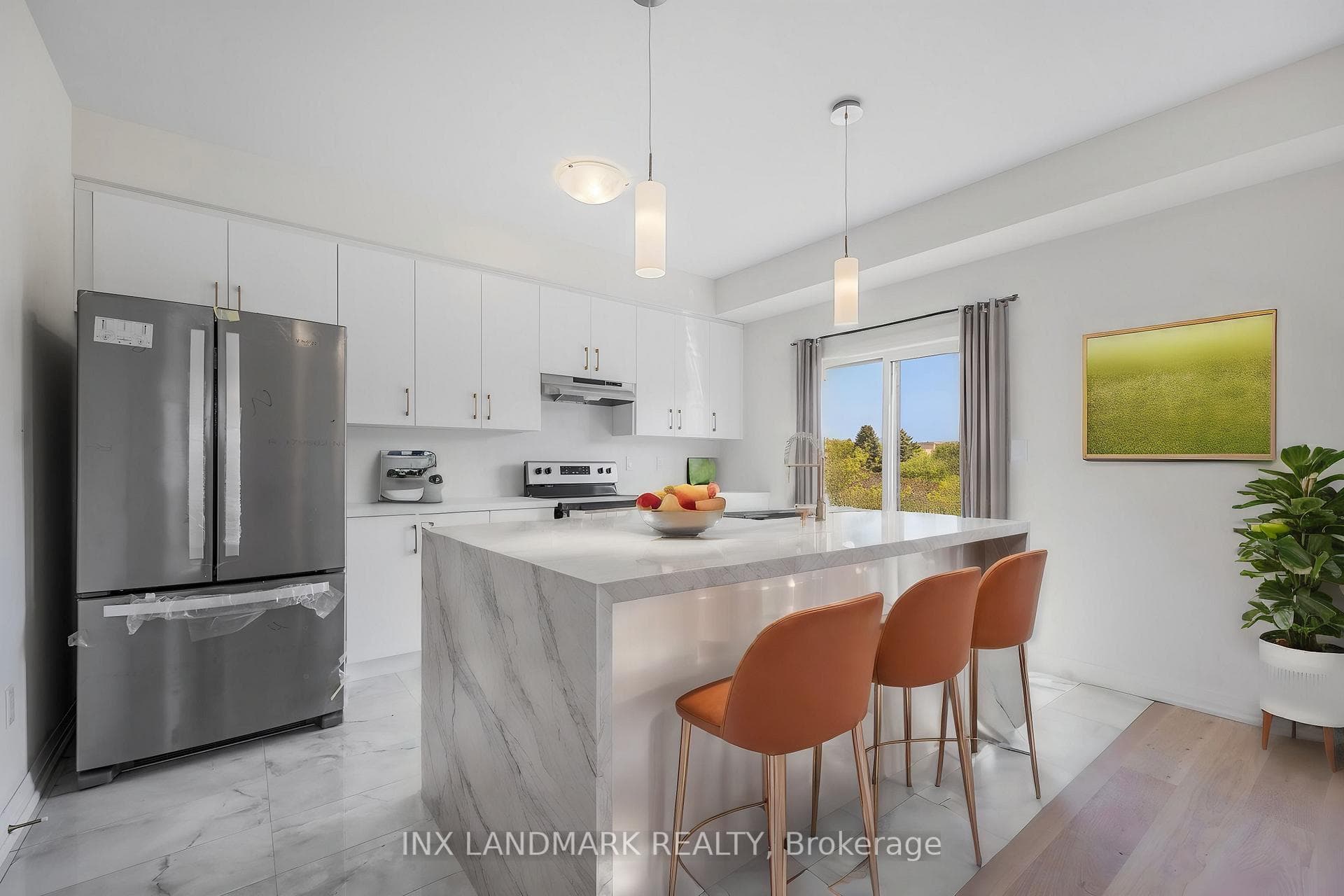 42 Lahey Crescent photo 4