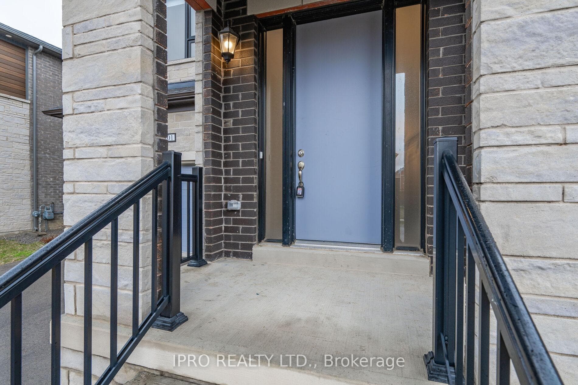 201 Whittington Drive photo 4