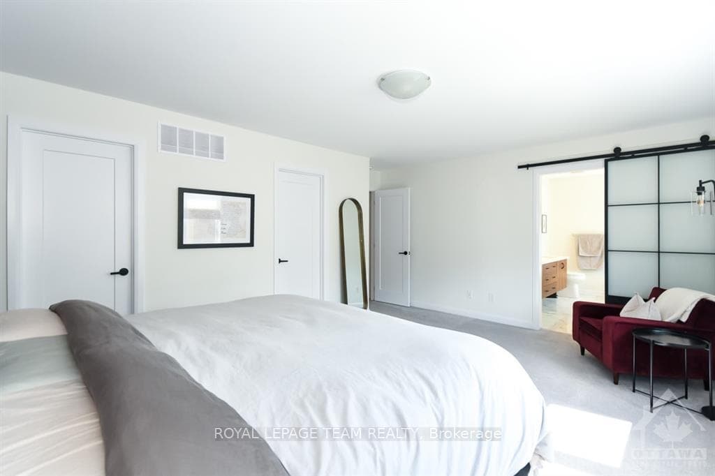 76 ADRIFT Street photo 18