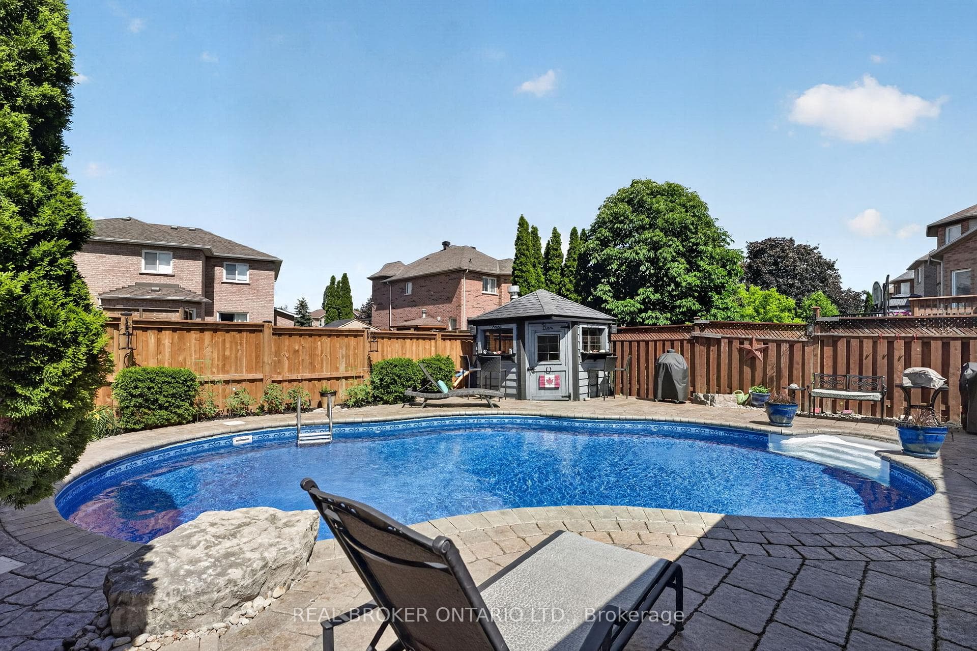 74 Harley Avenue photo 44