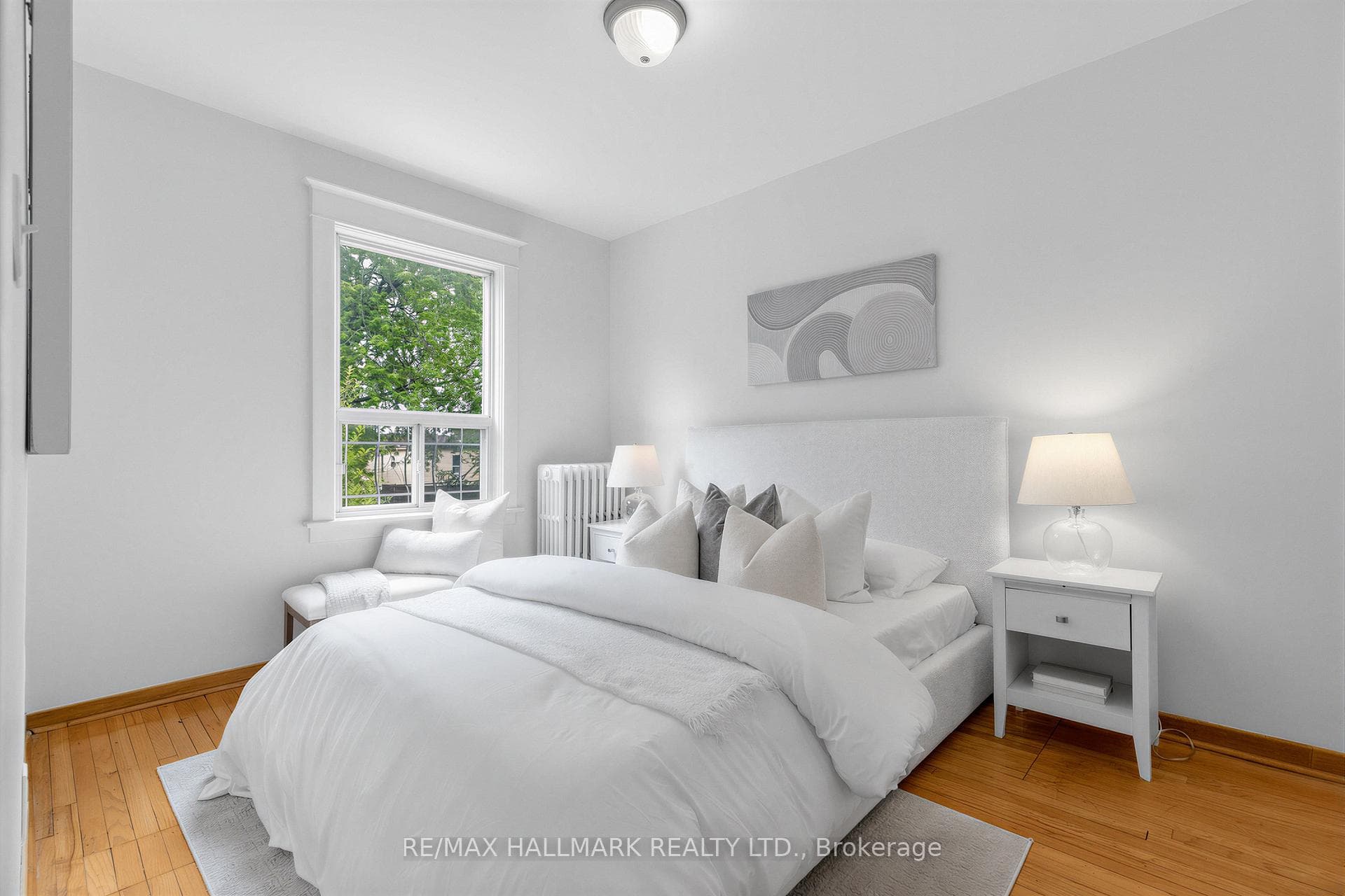 365 Milverton Boulevard photo 25