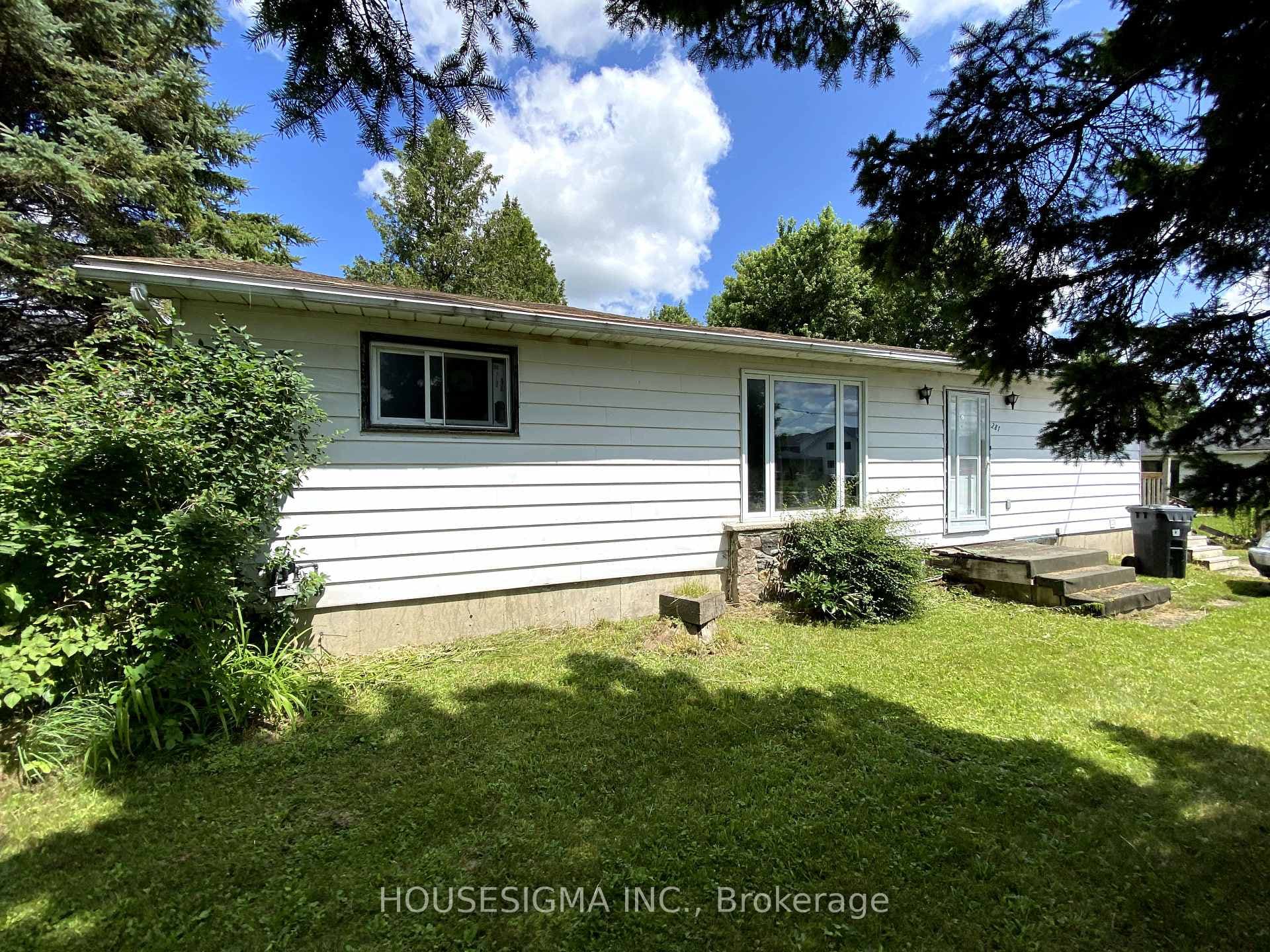 281 Doyle Street photo 2