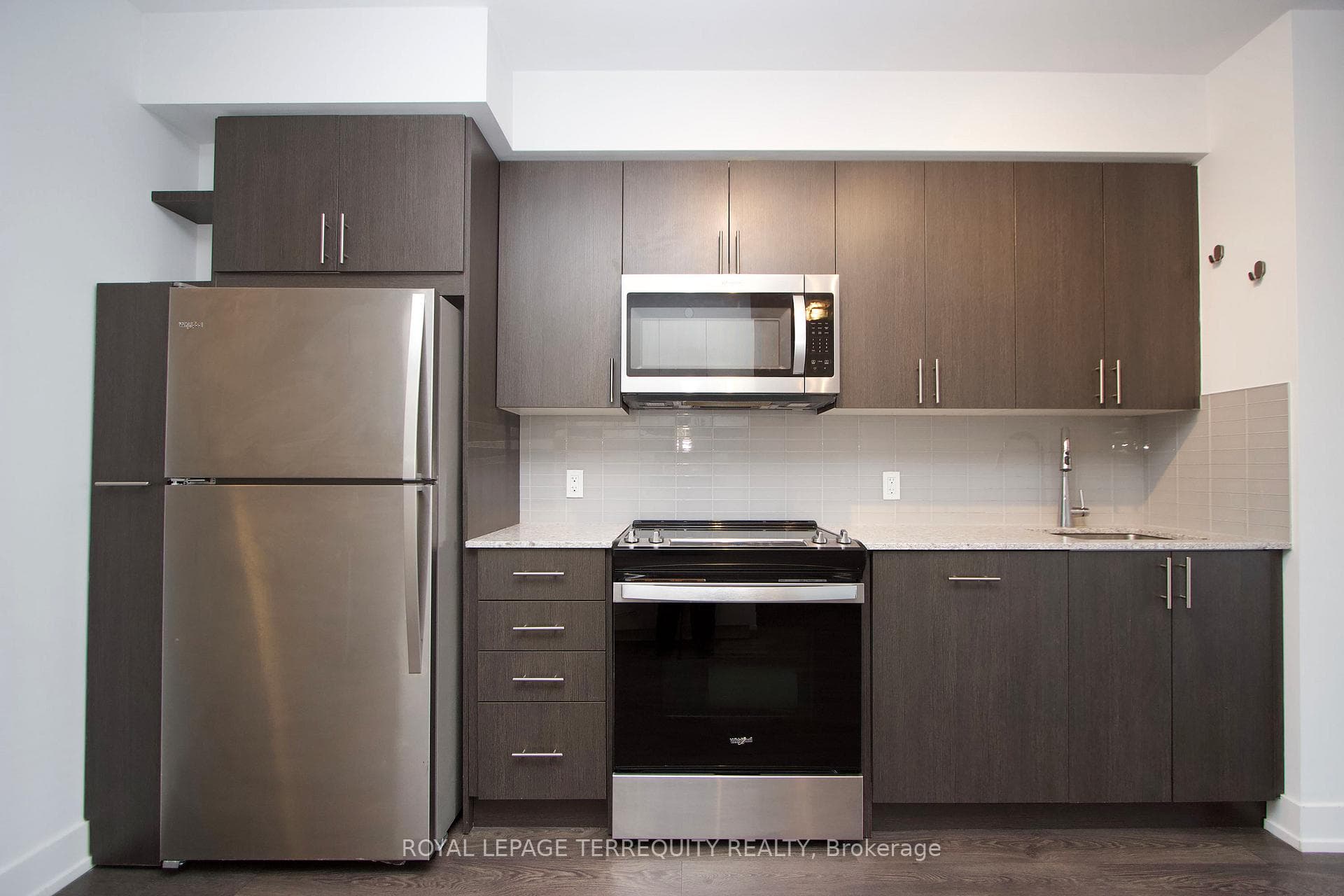 2550 Simcoe Street Unit 318 photo 15