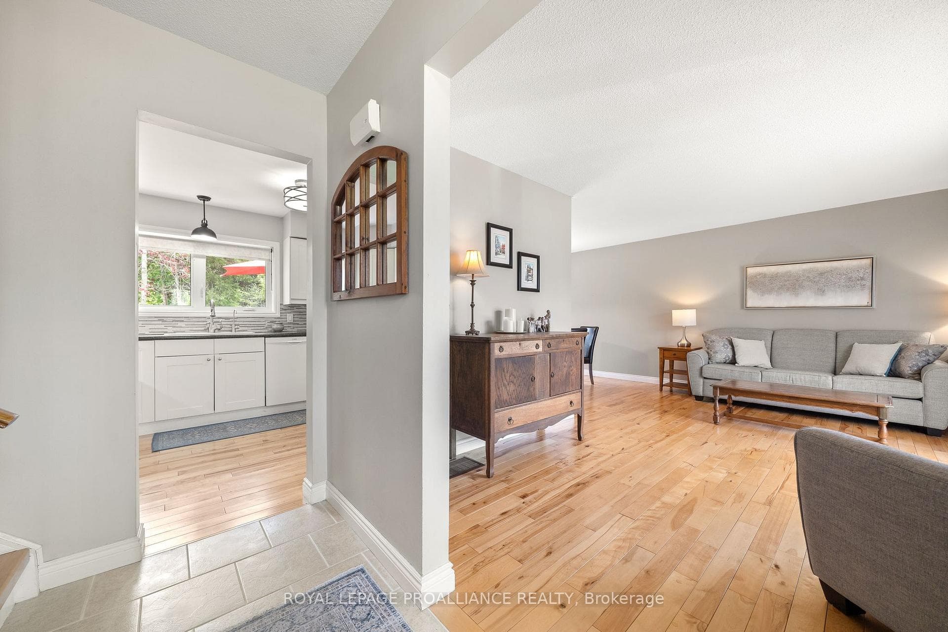 188 Prince Edward Street photo 11