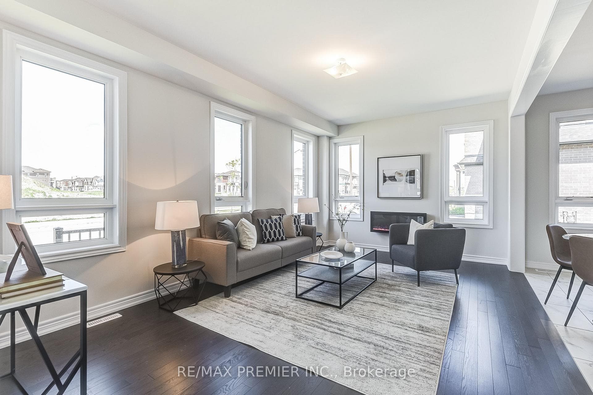 223 Yakefarm Boulevard photo 11