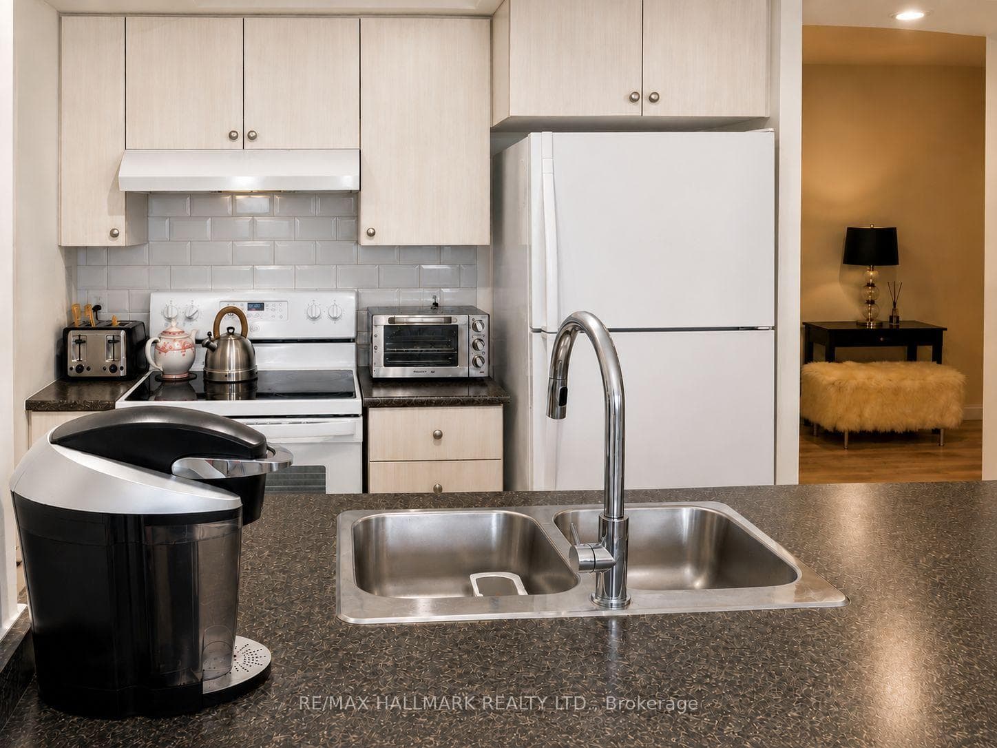1346 Danforth Road Unit 908 photo 7