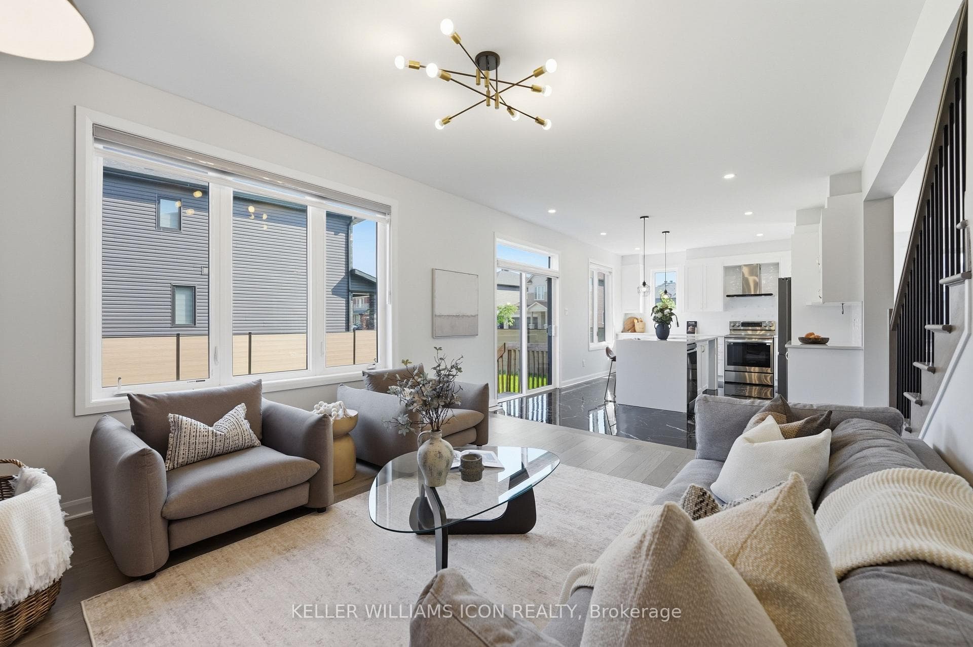 768 Shoal Street photo 15