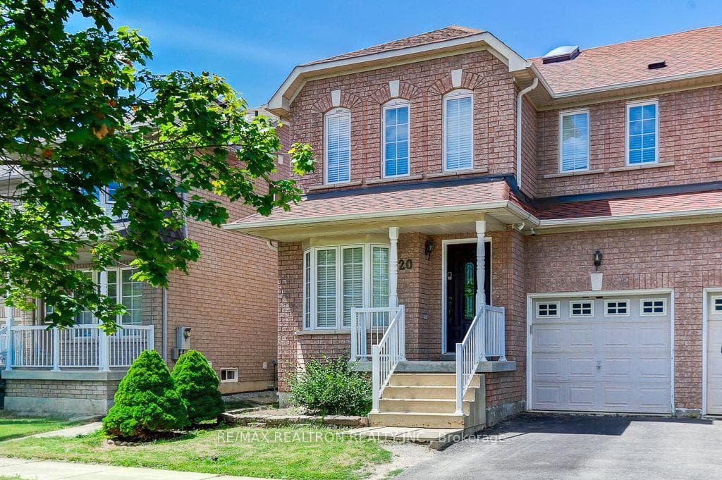 20 Raintree Drive photo 1