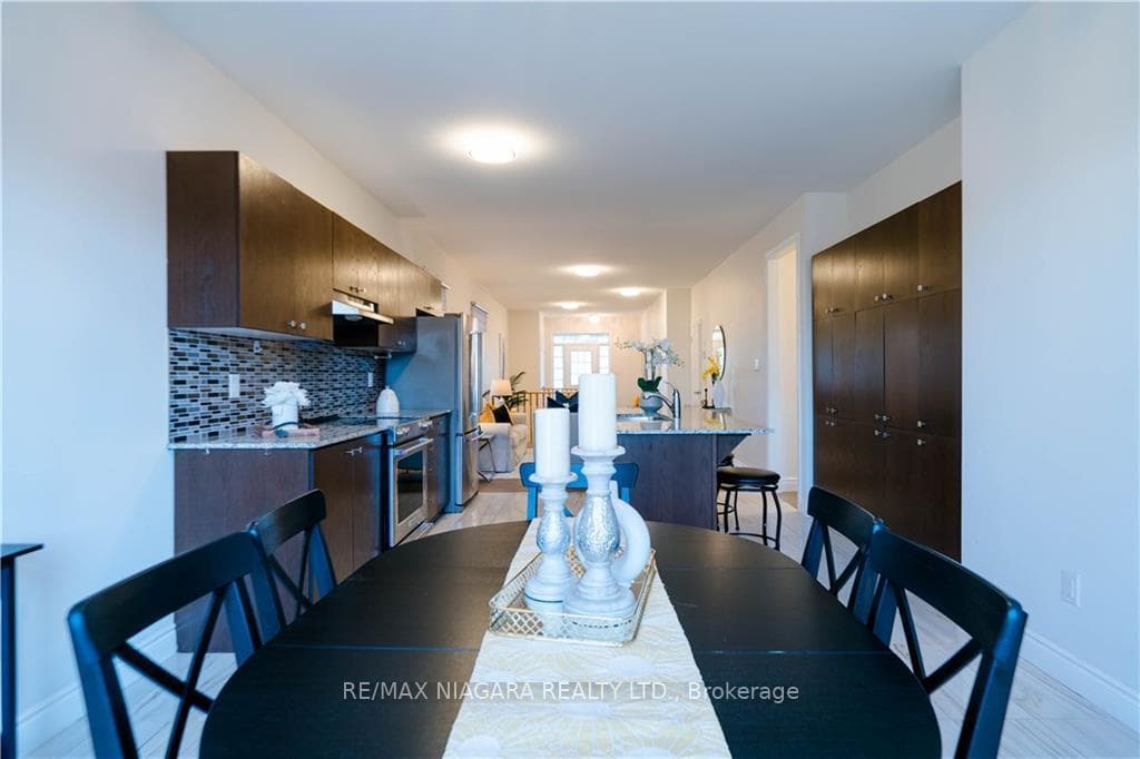 18 Angela Crescent photo 14