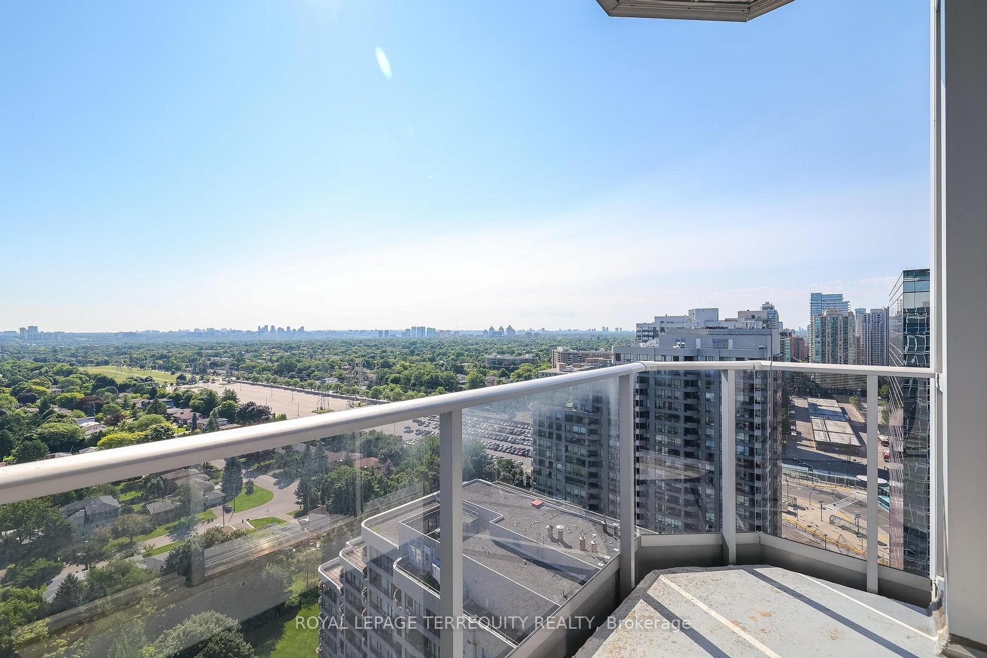 5791 Yonge Street Unit PH106 photo 27