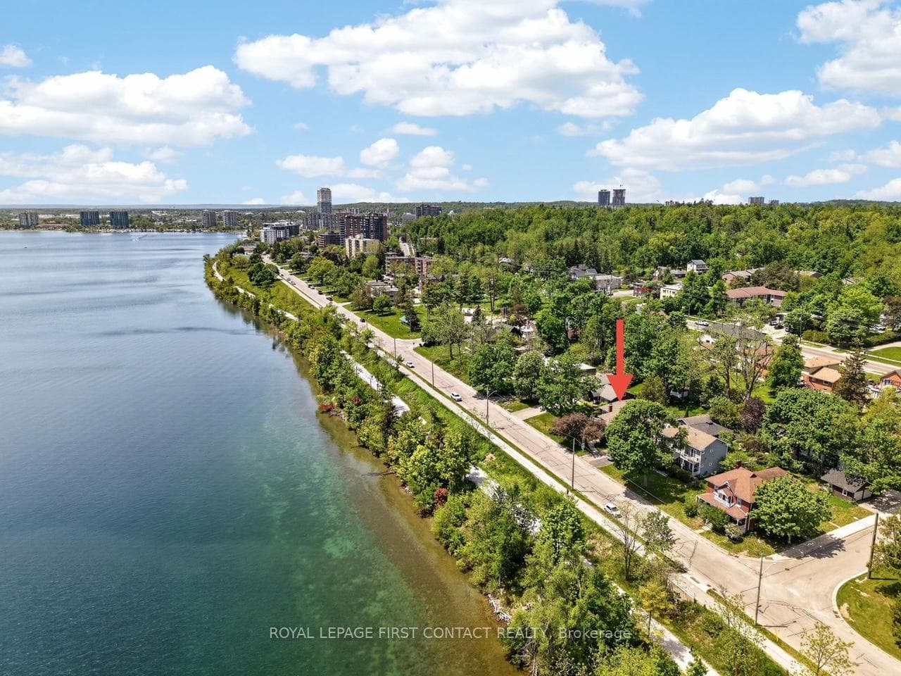 162 Kempenfelt Drive photo 47