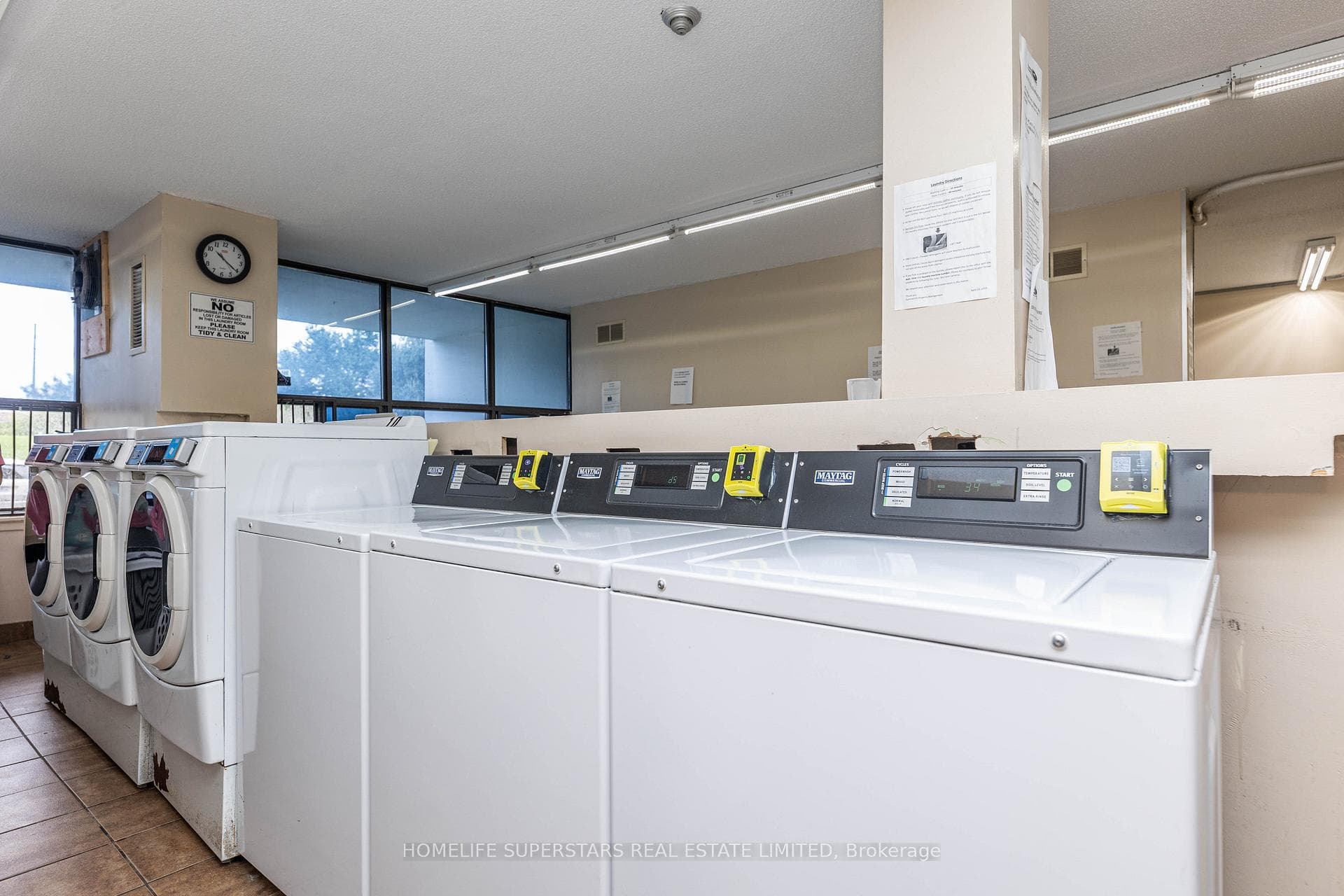 4 Kings Cross Road Unit 1608 photo 4
