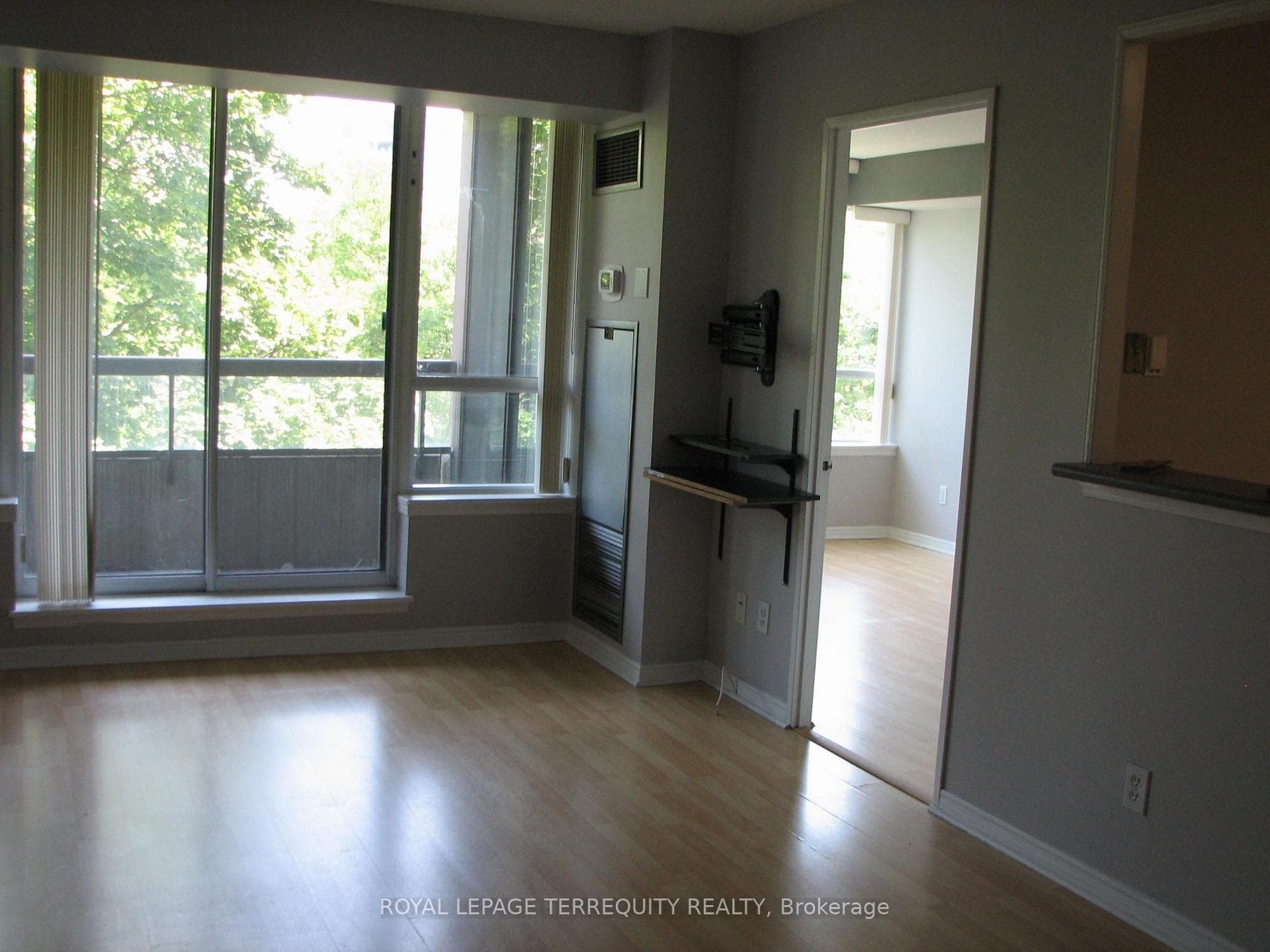 81 Townsgate Drive Unit 306 photo 2