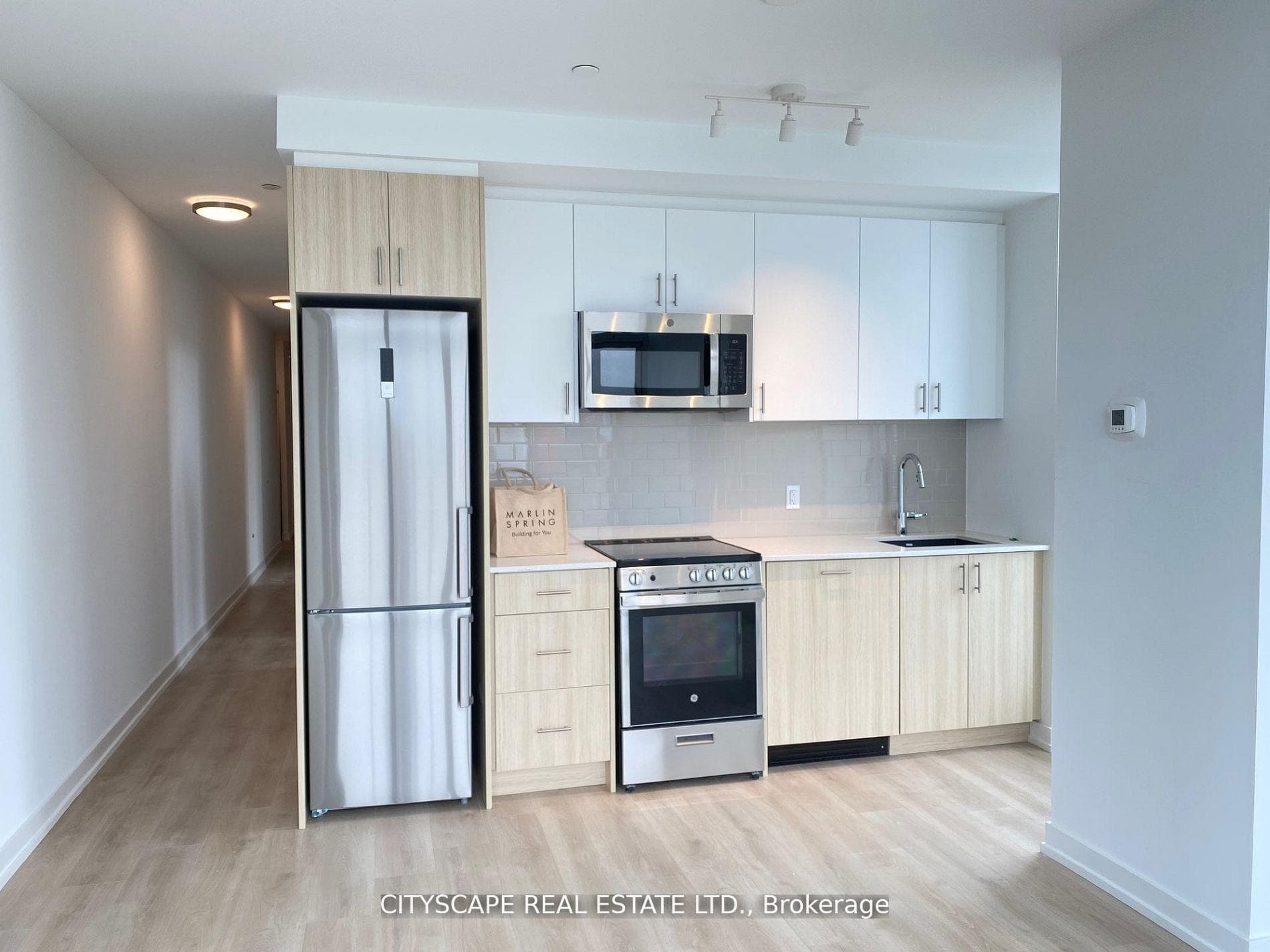 1195 The Queensway N/A Unit 615 photo 18