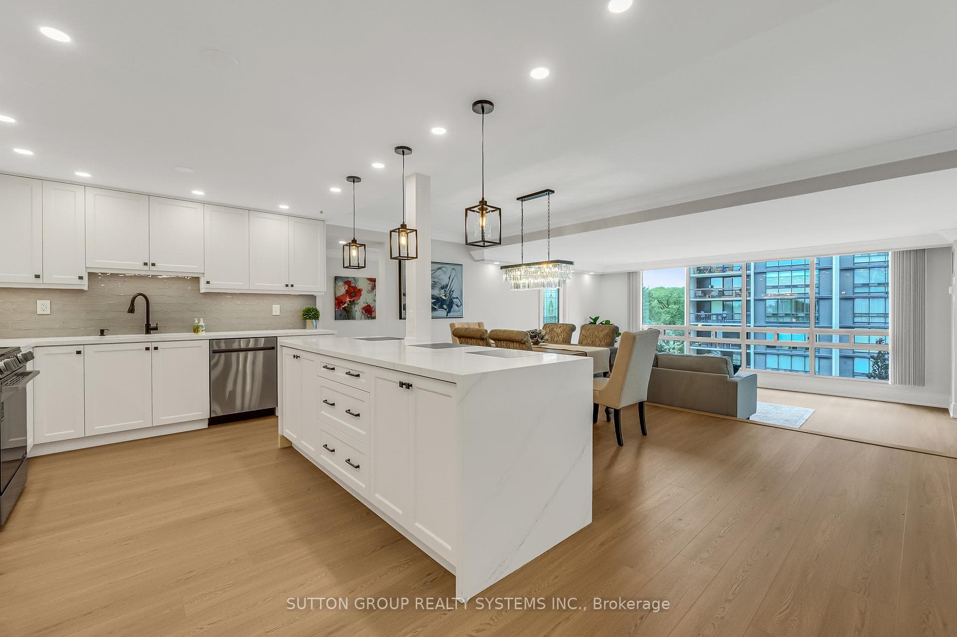 2185 Marine Drive Unit 508 photo 10