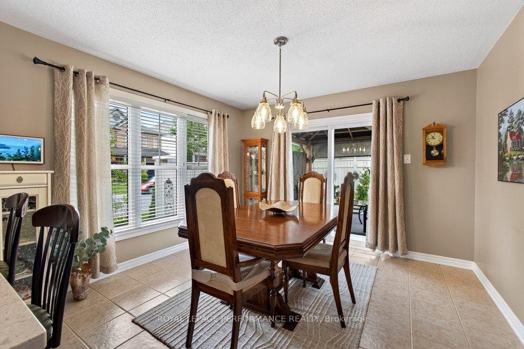 2423 Regatta Avenue photo 19