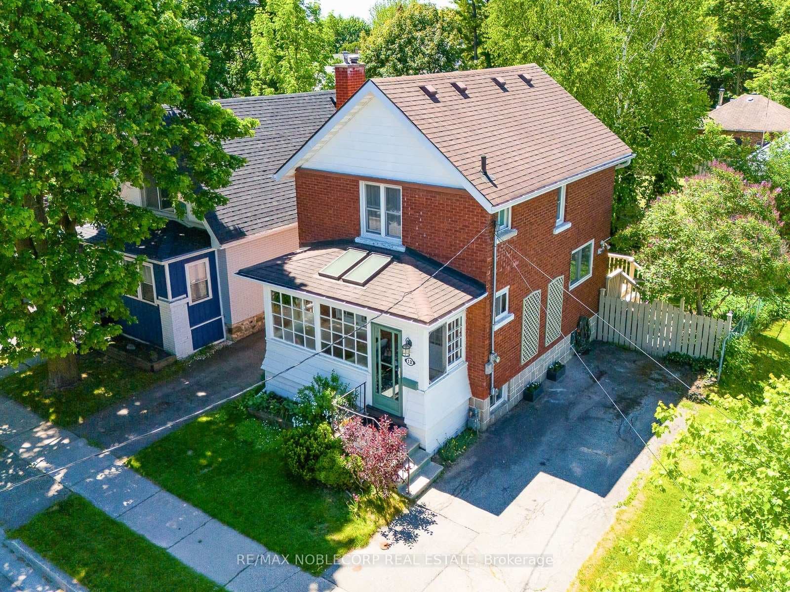 12 Bagot Street photo 27