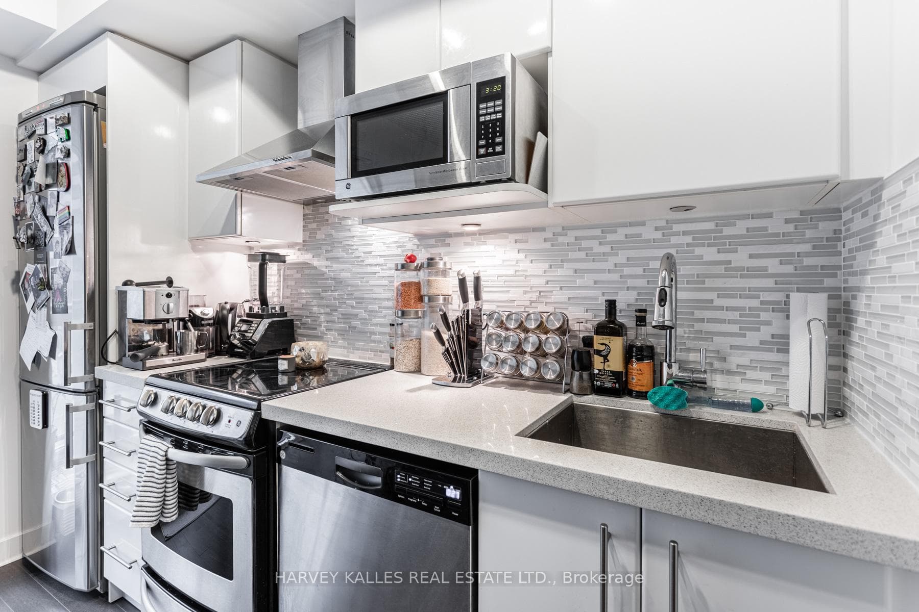 58 Orchard View Boulevard Unit 1209 photo 11