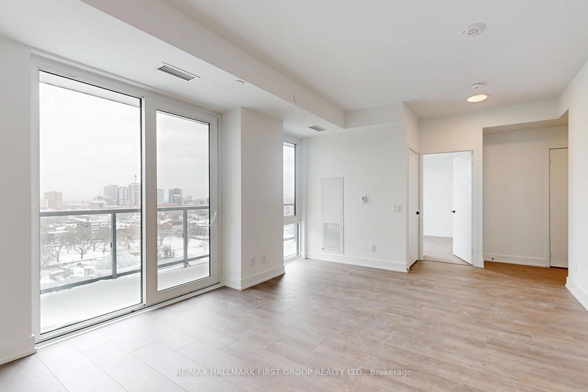 308 Jarvis Street Unit 1511 photo 5