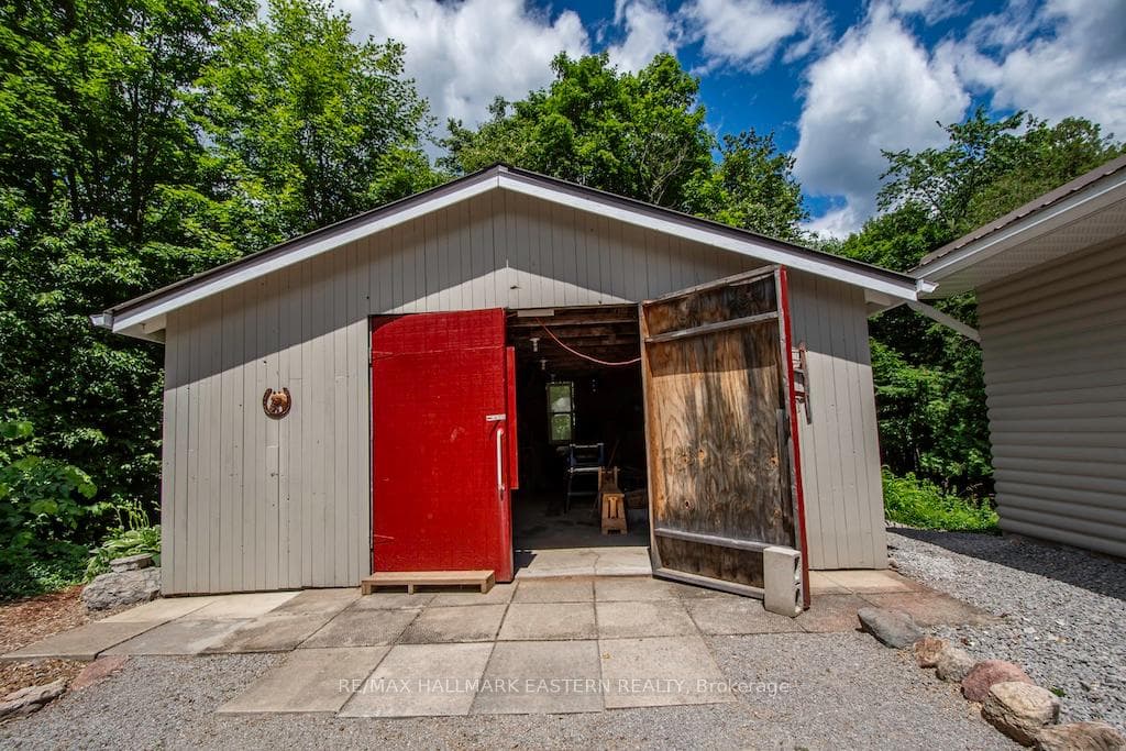 2630 Graham Road photo 26