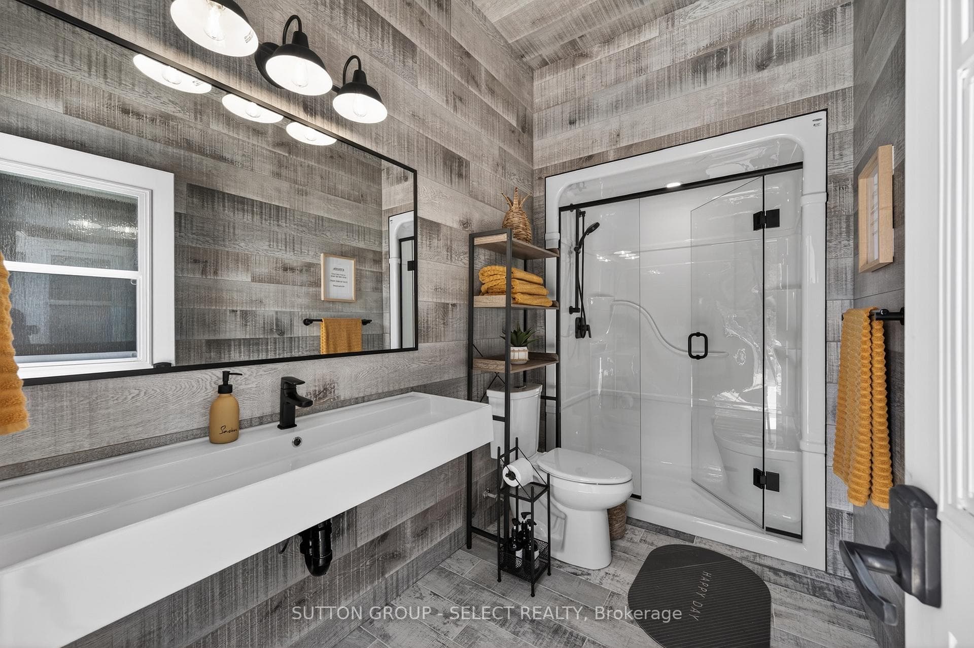 Pool house heated floor bathroom