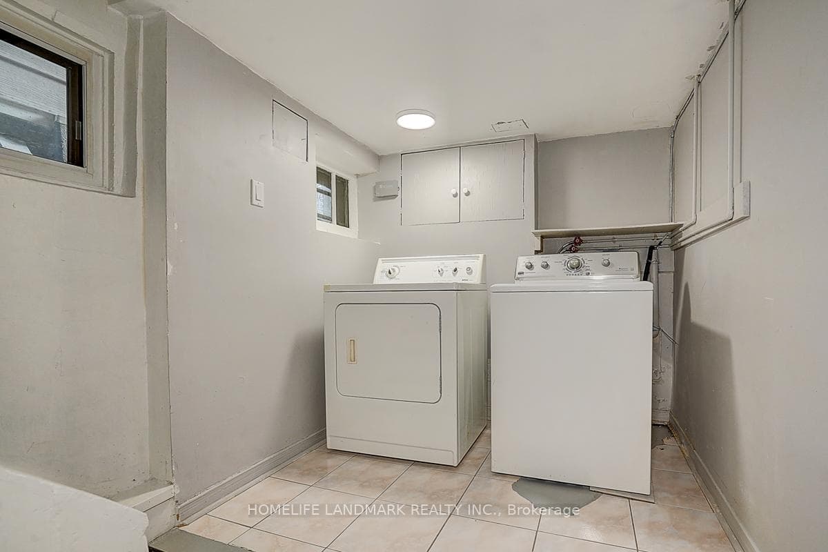 149 Euclid Avenue Unit Main and Upper photo 29