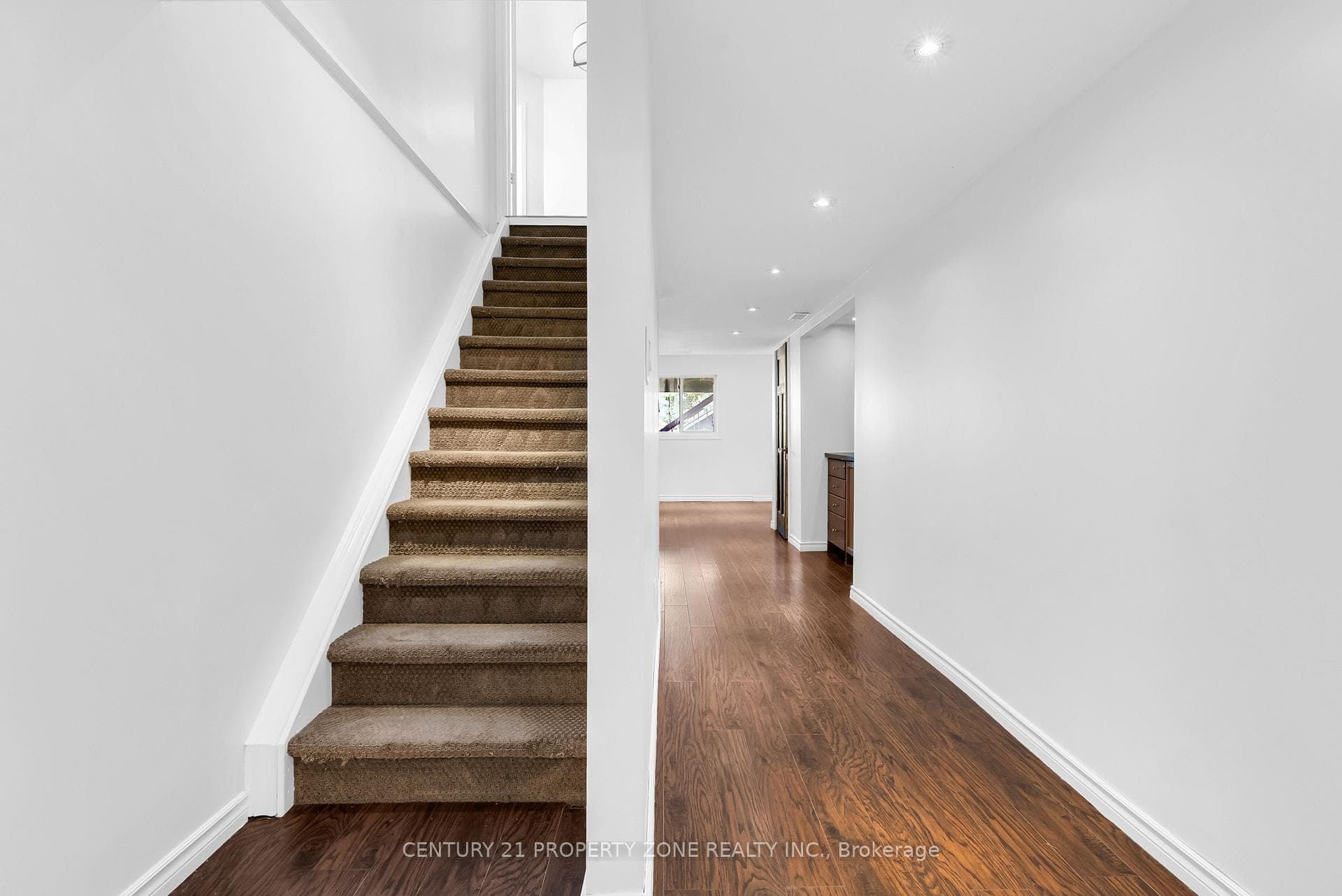 75 Benjamin Crescent photo 34