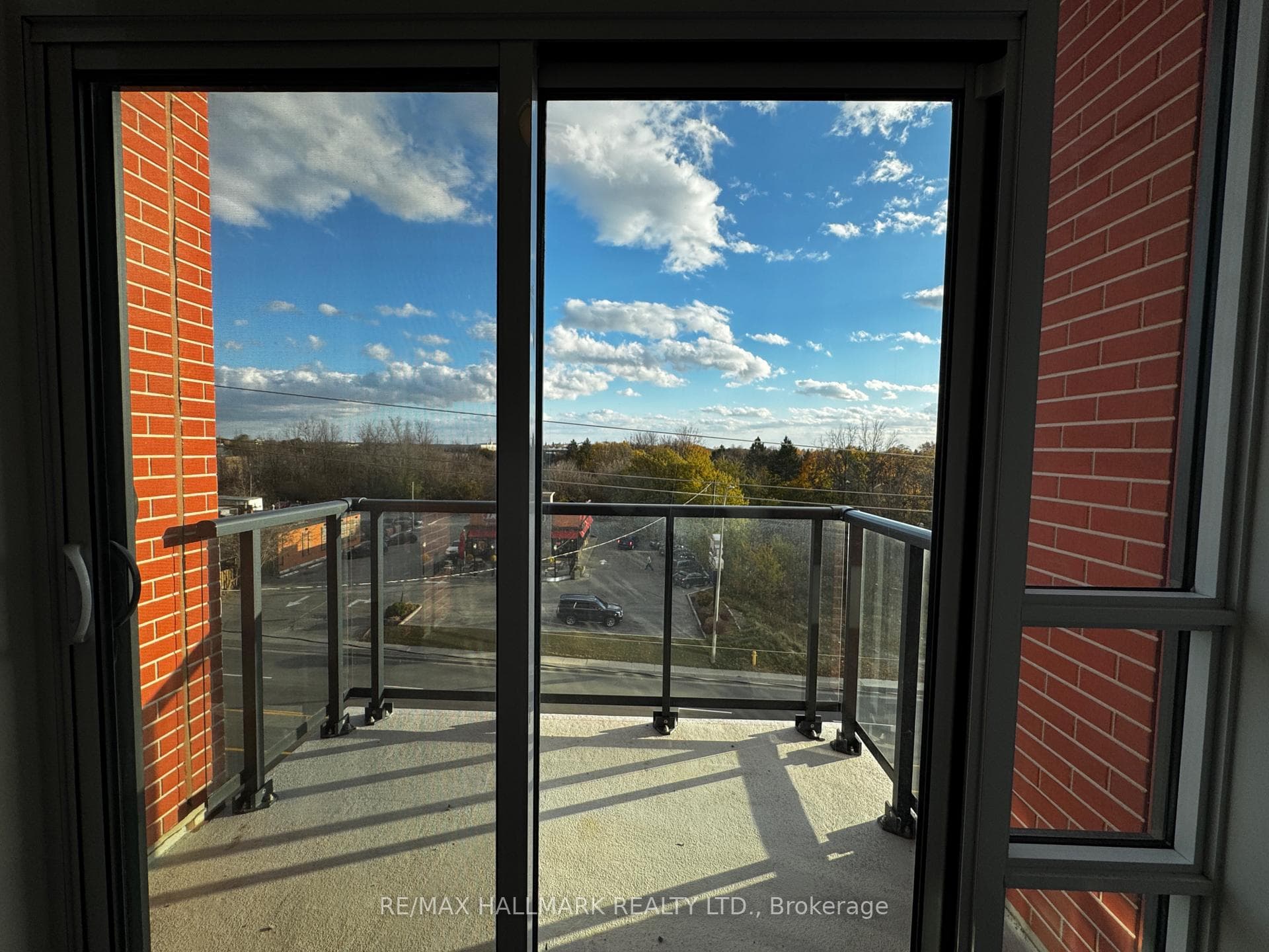 1010 Dundas Street Unit 513 photo 15