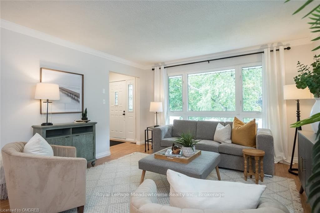 291 BASTEDO Court photo 10