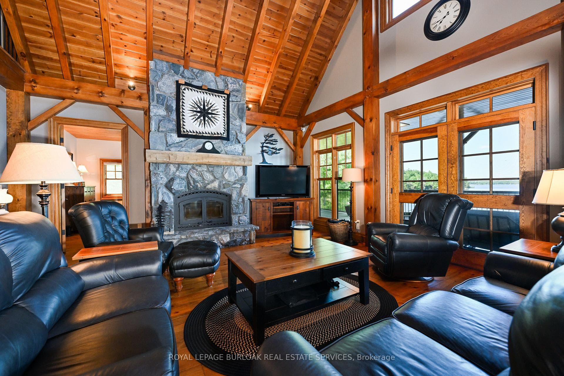 990 Haskett's Drive photo 18