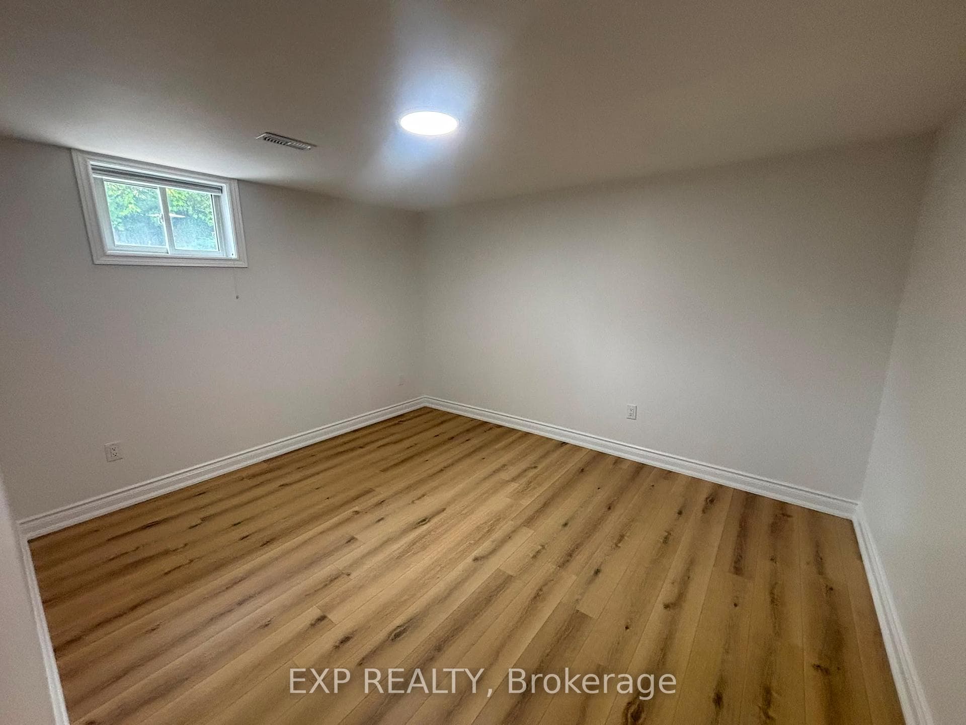 564 Central Park Boulevard Unit Lower photo 9