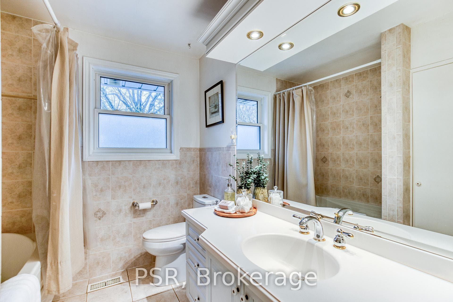 36 Randerson Avenue photo 22
