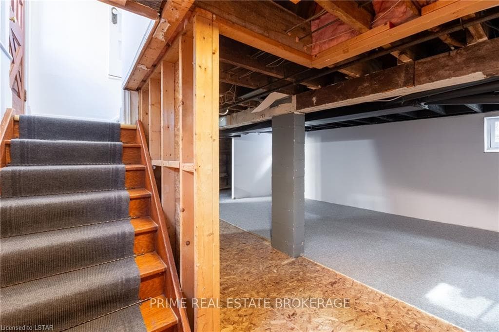 320 RIDOUT Street photo 26