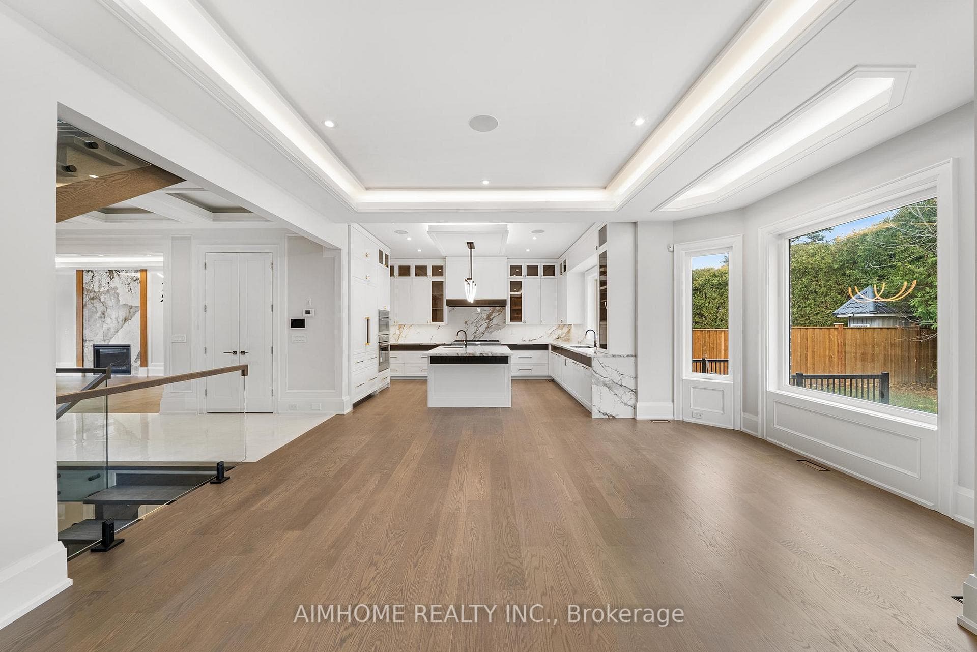 21 Summerfeldt Crescent photo 7