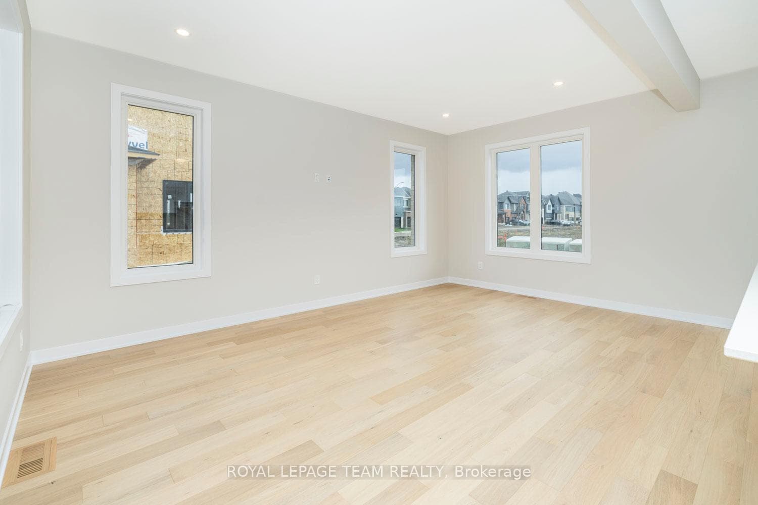 296 SAPLING Grove photo 17