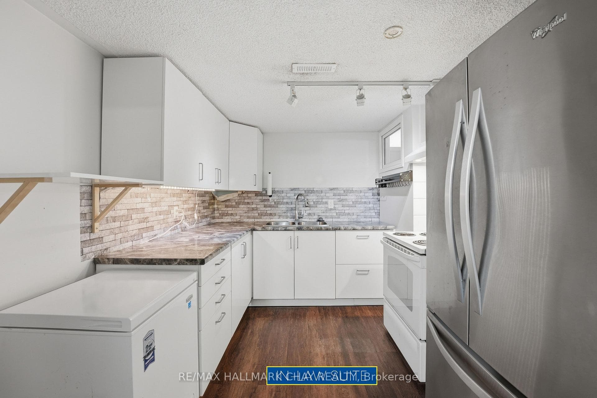 120 Herrell Avenue photo 30