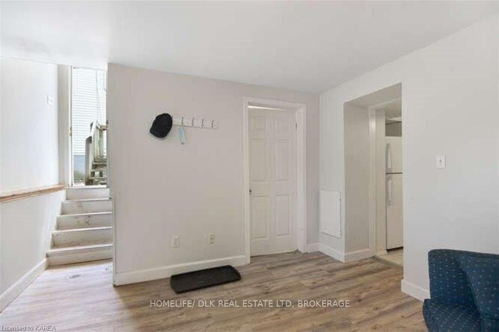 2 BIRCH Avenue photo 17