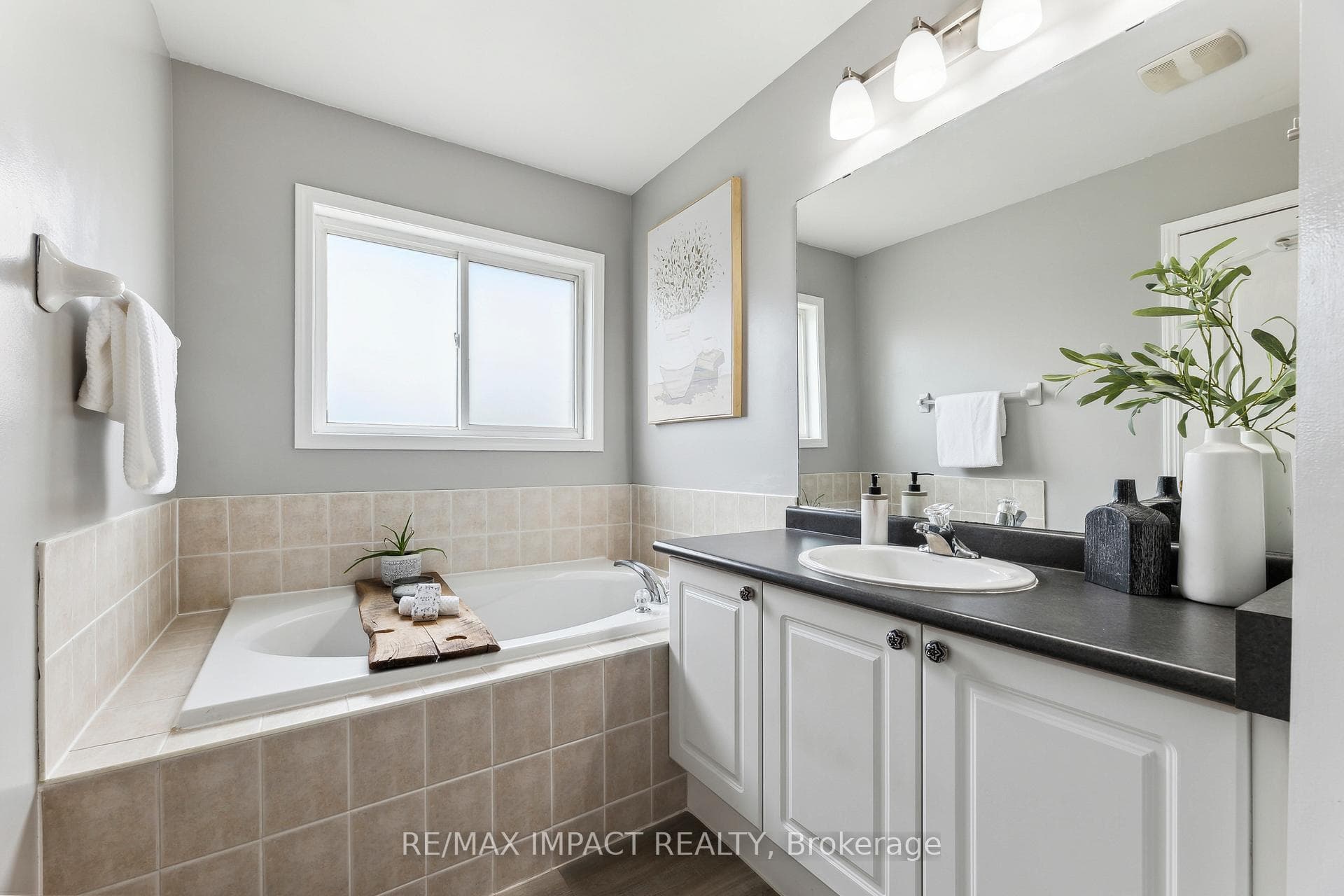 32 Dodds Square photo 20