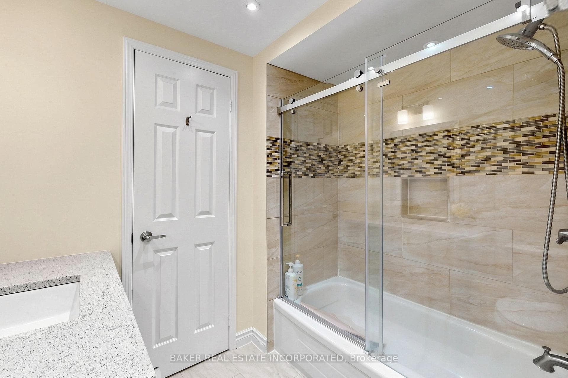 670 Leslie Valley Drive photo 41