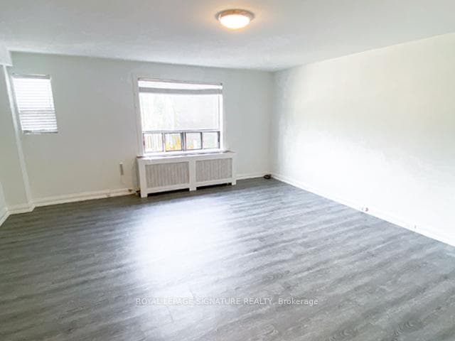 2798 Lakeshore Boulevard Unit 3 photo 5