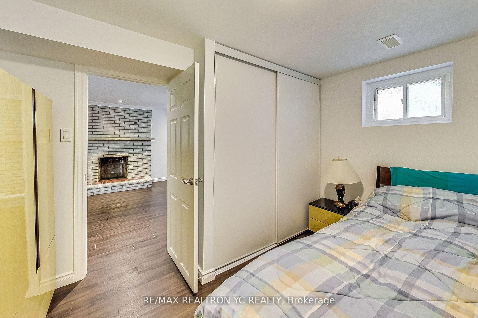 104 Mentor Boulevard photo 34
