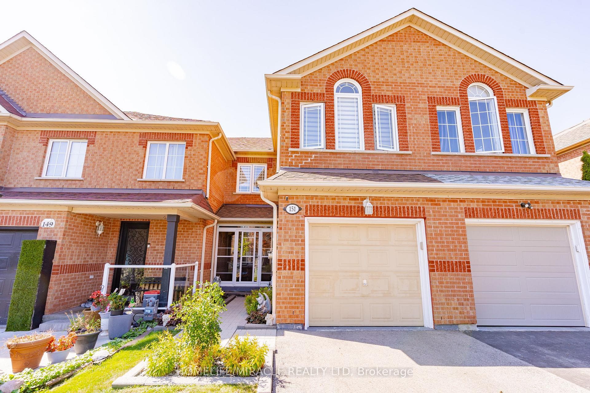151 Parktree Drive photo 2