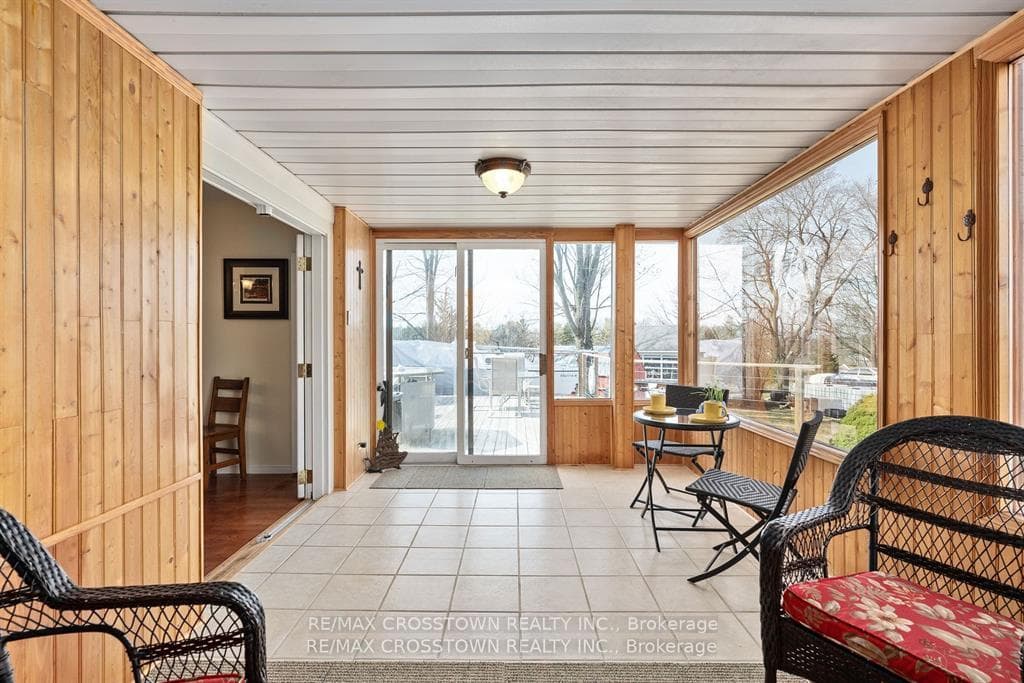 5884 7th Line photo 19