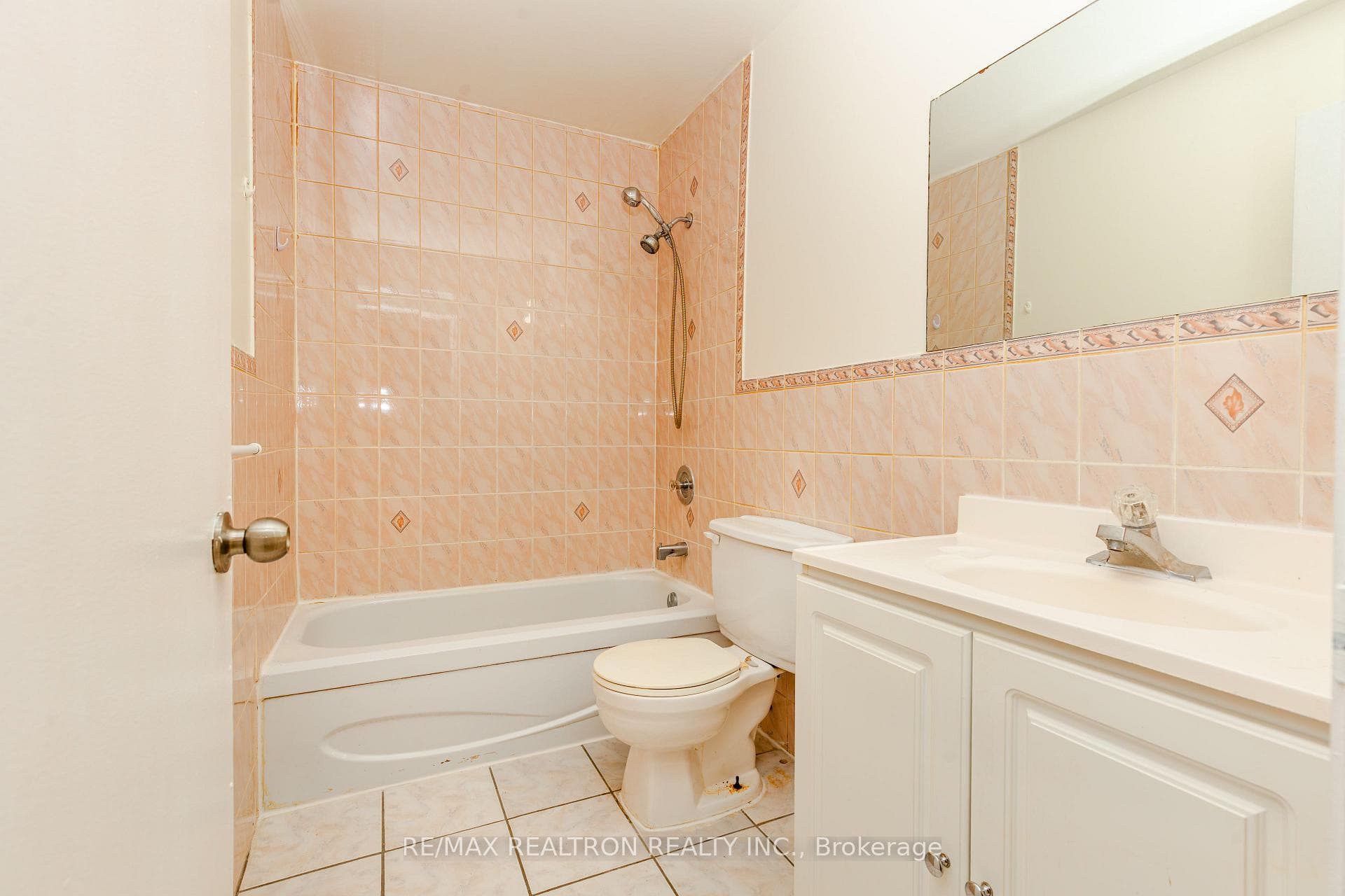 975 Albion Road Unit 975A photo 29