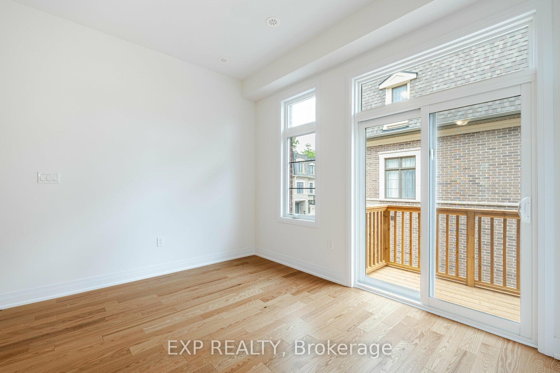 209 Wyndham Street photo 15
