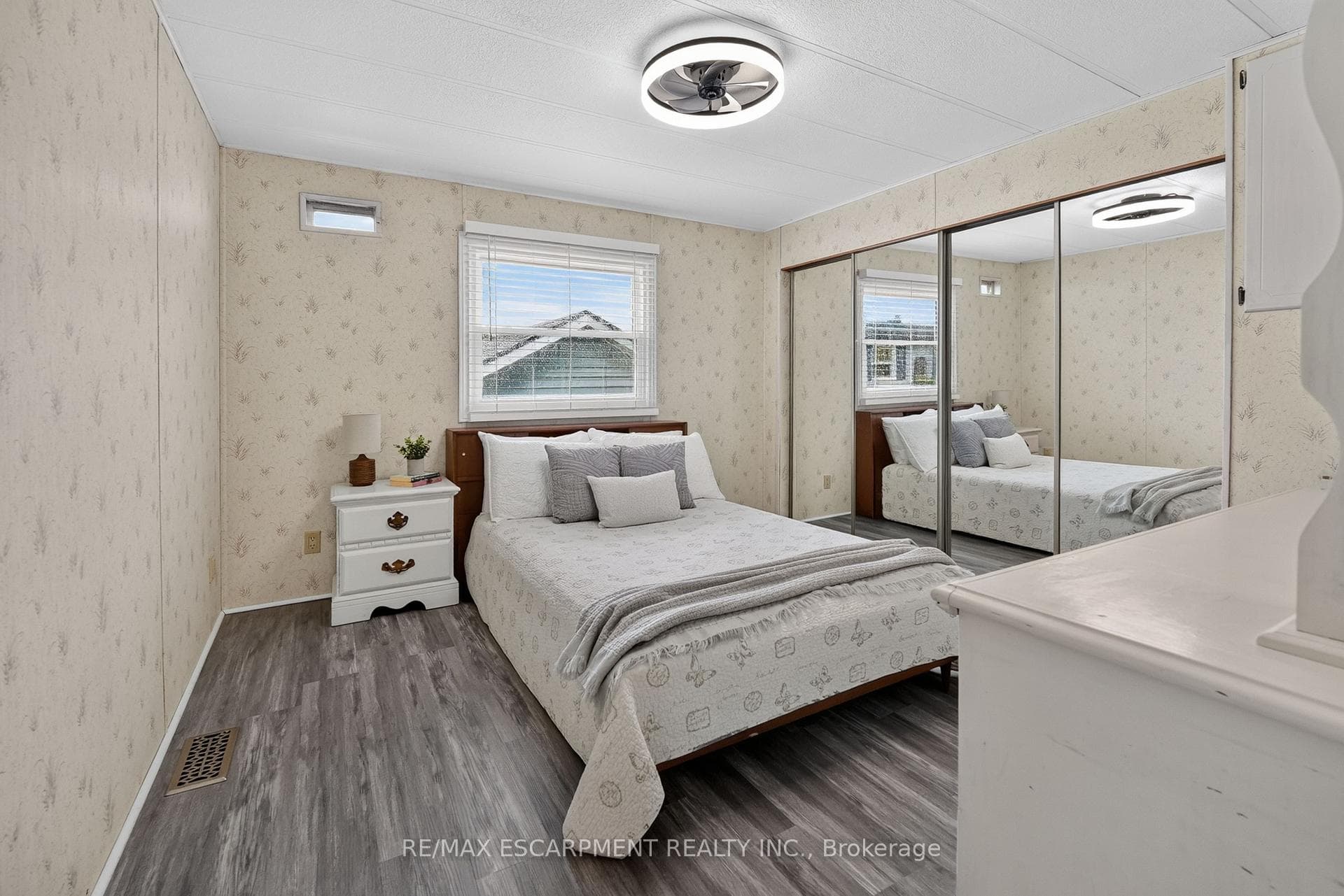 3033 Townline Road Unit 267 photo 12