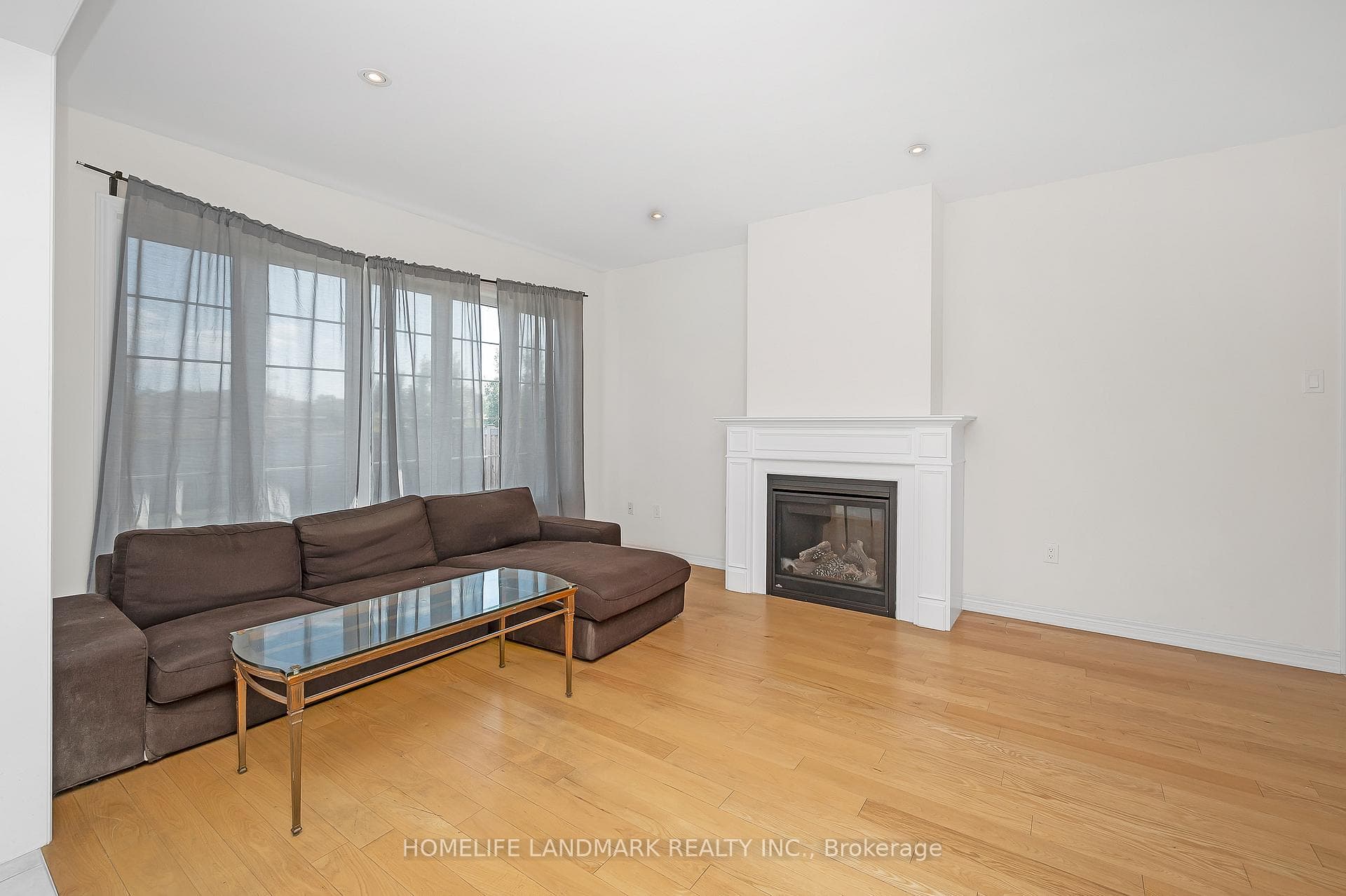 8 Dougherty Court photo 12