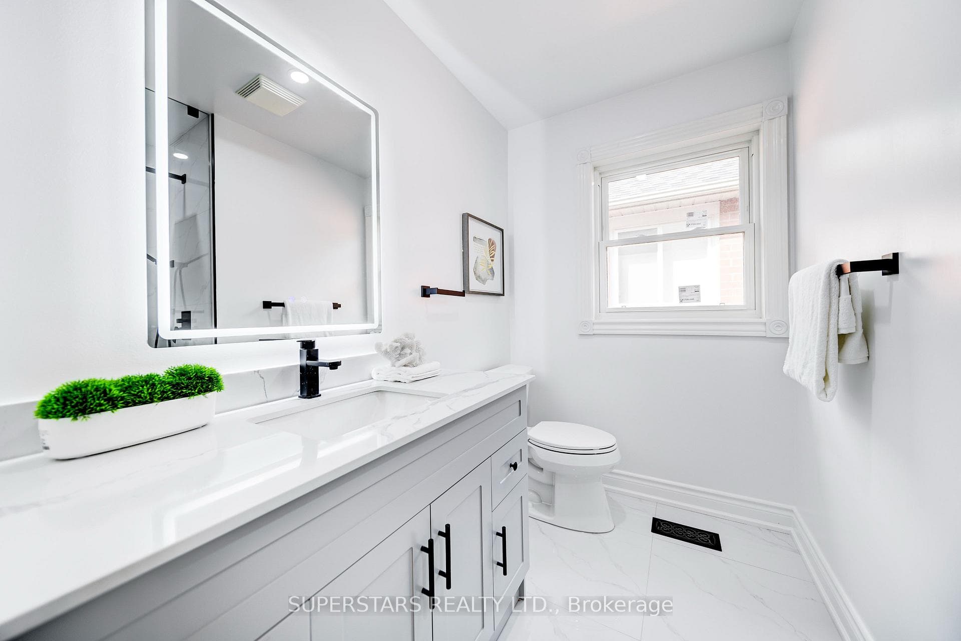 77 Redstone Road photo 30